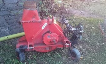 Vysavač listí na malotraktor