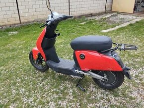 Elektrický skútr SUPER SOCO CUX