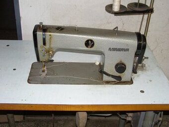 Minerva průmyslový šicí stroj