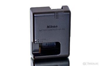 Nikon MH-25a nabíječka baterií EN-EL15 a, b, c
