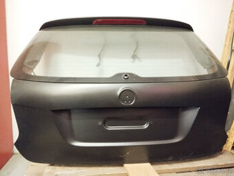 VW Golf 5 combi ,variant - páté dveře, víko kufru