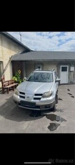 automobil Mitsubishi Outlander rv. 2005
