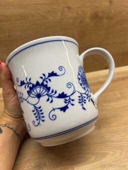 Hrnek Golem 1,5 litru, Cibulak