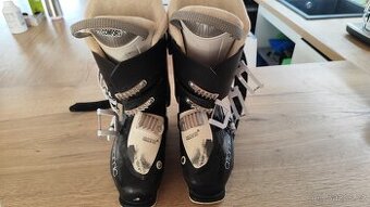 Lyžařské boty Atomic