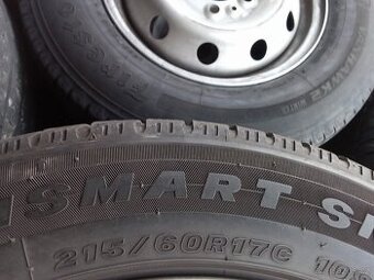 Zimní pneu 215/65/17C