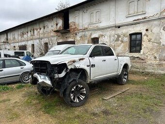 Dodge RAM 1500 Longhorn 2017 náhradní díly