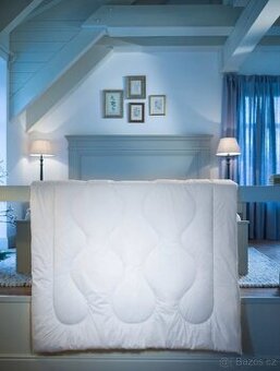 Teplá vlněná přikrývka Besky Grunt