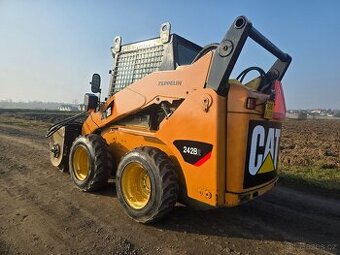 Prodam Smykový nakladač Caterpillar 242B2 Turbo Rv.2008 Klim