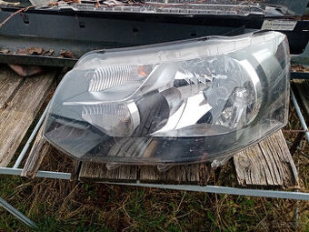VW TRANSPORTER T5 09.2009-04.2015 levé přední světlo H7  TYC