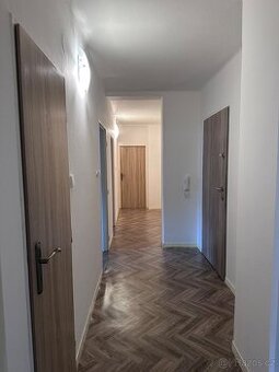 Byt k pronájmu, 3+1