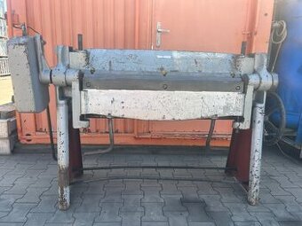98. Ruční ohýbačka plechů XO 1000/3A
