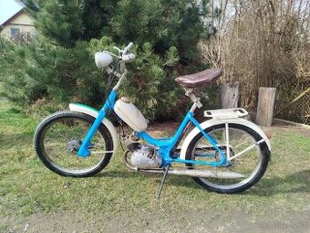 Moped Stadion S 11 ušák s bočním stojánkem