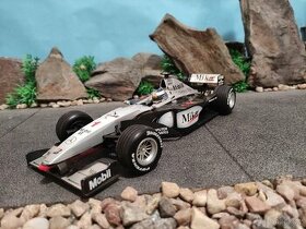 Prodám model 1:18 formule F1 McLaren Mercedes MP4/14