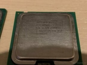 Staré CPU socket 775 a AM2. Všechny - 200kč.