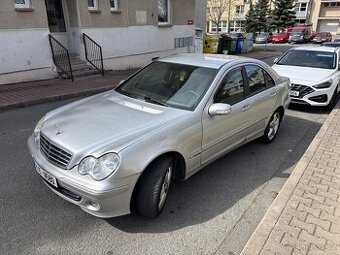 Mercedes Benz C180