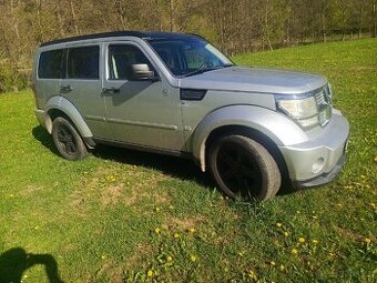 Prodám Dodge nitro 2.8 crd nafta