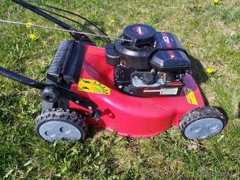 Benzínová sekačka Briggs & Stratton