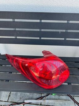 Peugeot 207 SW zadní levé světlo