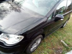 VW touran 2.0tdi 103KW náhradní díly r.v 2008
