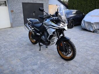 CF Moto 800 MT 74kW Původ ČR, 1.Majitel, po servisu