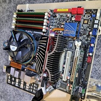 ASUS P6TD DELUXE, INTEL I7 950, GRAF., RAM,