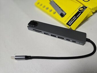 8v1 USB-C huby k připojení PC / Macbook / mobil / tablet