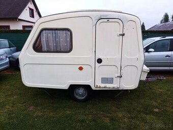 Prodám polský karavan bez SPZ
