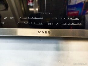 Indukční deska AEG HK854400 XB