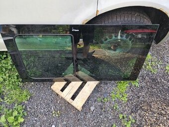 Posuvné šoupací levé boční okno VW T5 T5.1 T6