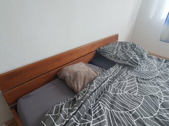 Postel 200x200cm i matrace