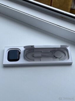 Apple Watch 10 46mm v záruce