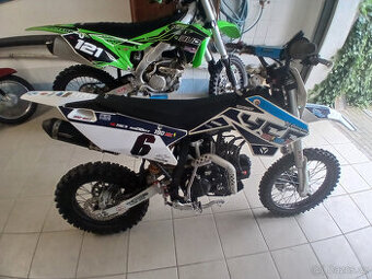 Prodám motorku YCF bigy 190 ccm