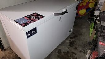 Pultový mrazák Electrolux A++