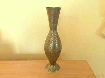 Mosazná váza