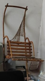 Staré saně Renwolf.