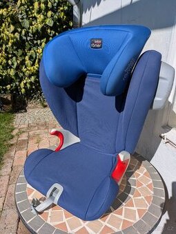 autosedačka Britax Römer Kidfix SL Sict 15-36kg, modrá