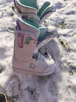 Snowboardové boty