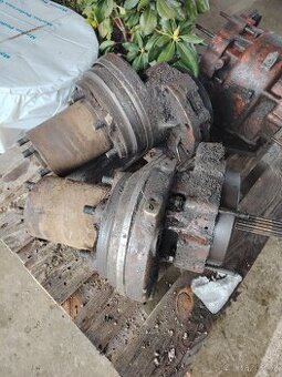 Reduktory ze stroje DESTA 3222