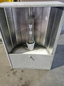 Halogenidová světla, halogenidové výbojky 250 W