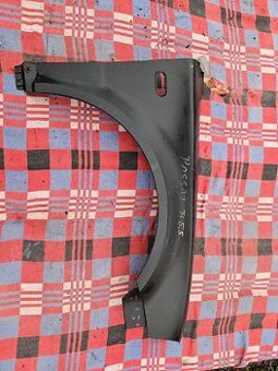 VW Passat B5.5 - pravý přední blatník