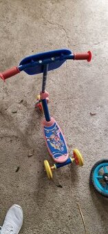 Koloběžka tlapkova patrola pro kluka i holku. Pro Holku jak