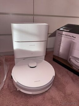 Roboticky vysavač se základnou Dreame D20 Pro Plus White