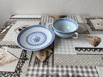 Nový retro šálek s podšálkem z čínského porcelánu