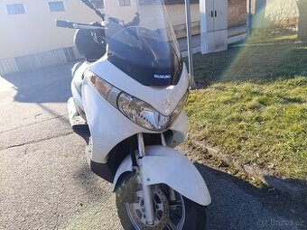 Suzuki Burgman 125