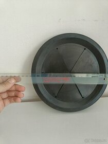 Kulatý gumový vhoz