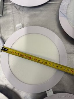 LED panelová světla 13–18W – sada 12 ks (nové)