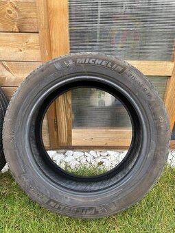 Letni pneu Michelin 215/55 R18