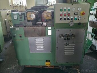 Stroj na válcování závitů VEB UPW 12,5 (7919)