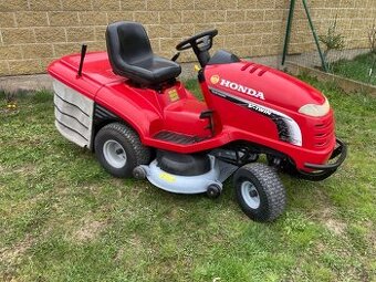 Zahradní traktor Honda 2417