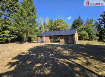 Prodej pozemku 1411m2,